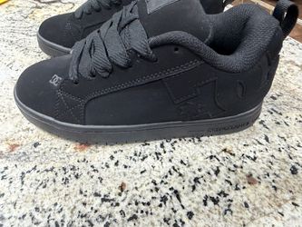 Brand new DC shoes size 6 young boy $50 cash no delivery located on Pecos and Alexander