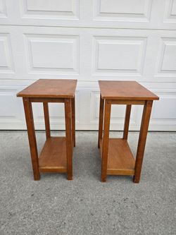 Pair of Mission Style Wood Side Tables / Nightstands / End Tables