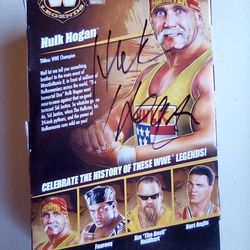 WWE Elite Collection Legend Hulk Hogan Action Figure Autographed 
