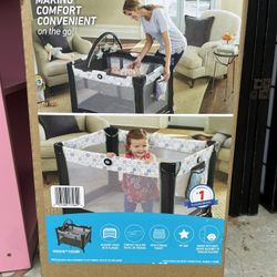 Pack and Play with bassinet 
