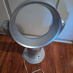 Air Fan.  Like New $15