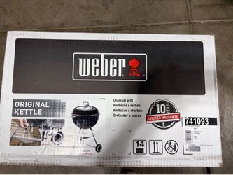 22” Weber Original Kettle Charcoal BBQ