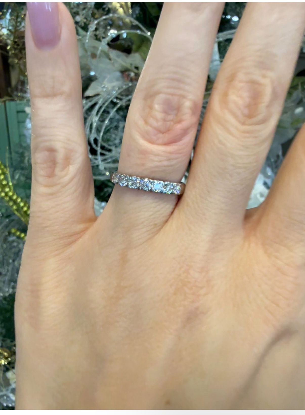 Platinum Ring Band With Natural Diamonds