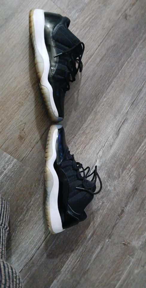 Air Jordan 11