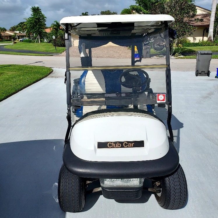 2013 Club Car Signature