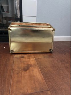 Magazine Holder
