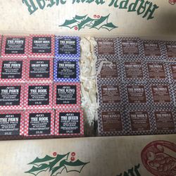 Vintage Avon 32 Piece Chess Set 