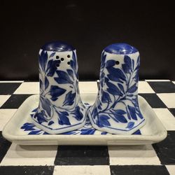 Vintage Blue and White Floral Ceramic Salt and Pepper Shakers with a Matching Tray