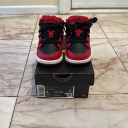Jordan 1 Mid (TD)