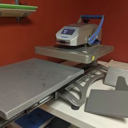 Stahls’ Hotronix Fusion Heat Press 
