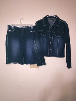 2 piece Stretch Denim set Sz.9 or L Like New!