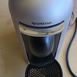 Nespresso Coffe Maker 