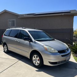 2005 Toyota Sienna