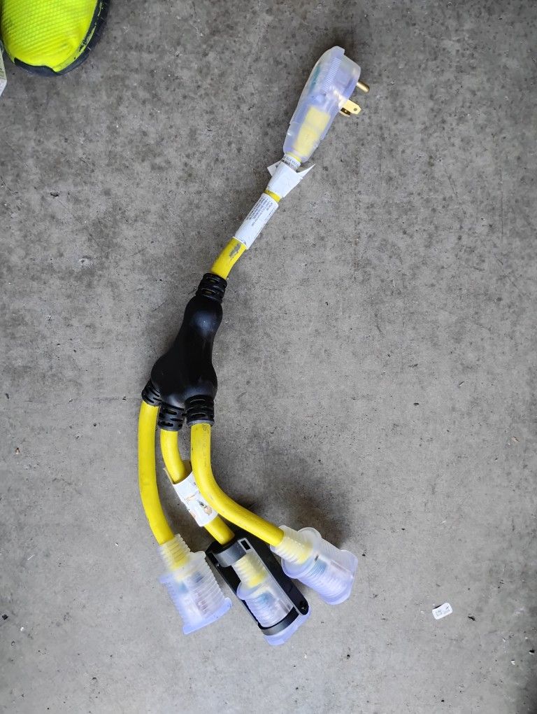 Intertek Multioutlet RV