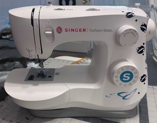 Sewing Machine (NEW)