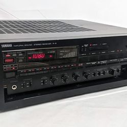 Yamaha R8 Receiver FREE Kenwood Speakers , CD Player 