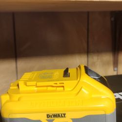 DEWALT 20V 8AH BATTERY 