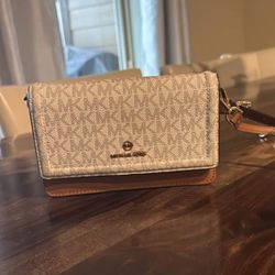 Micheal Kors 