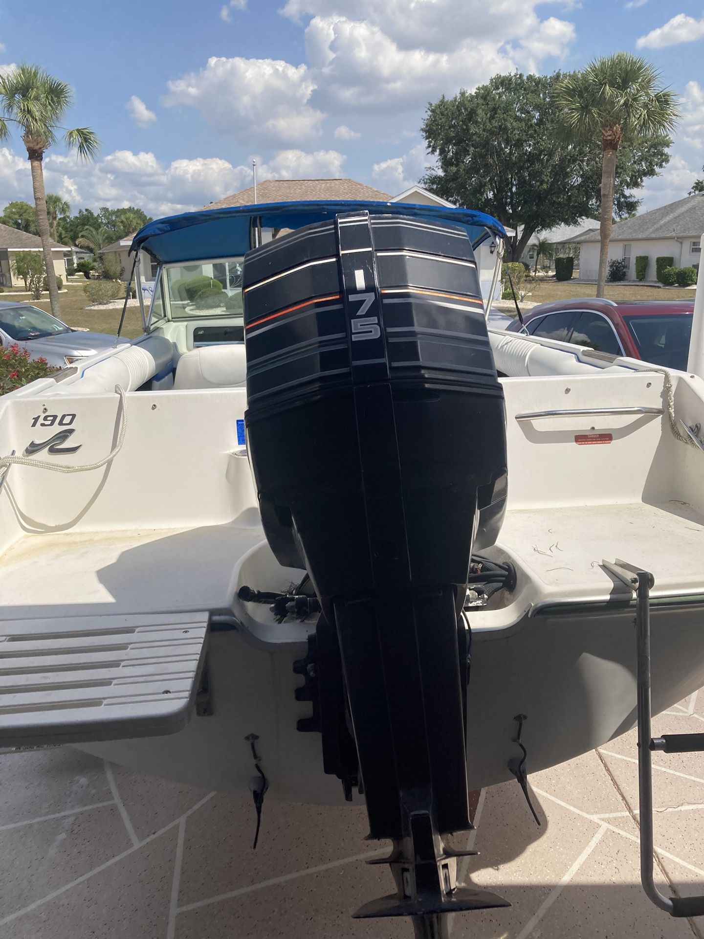19ft Sea ray,175 Mercury Clean 7200.00 Alum Trailer OBO