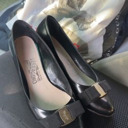 Lady Shoes Ferragamo Authentic Original Size 7 1/2 Black