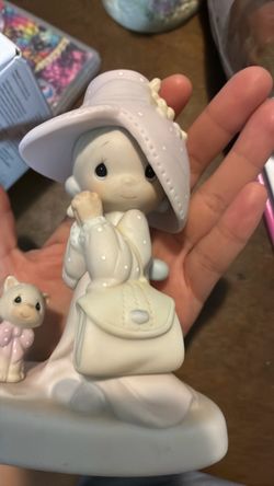 Precious Moments Porcelain Figurine Girl with Cat