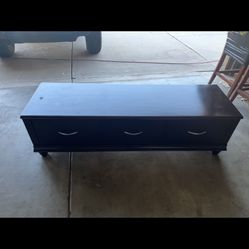 For Sale/ TV Stand/cabinet/Furniture