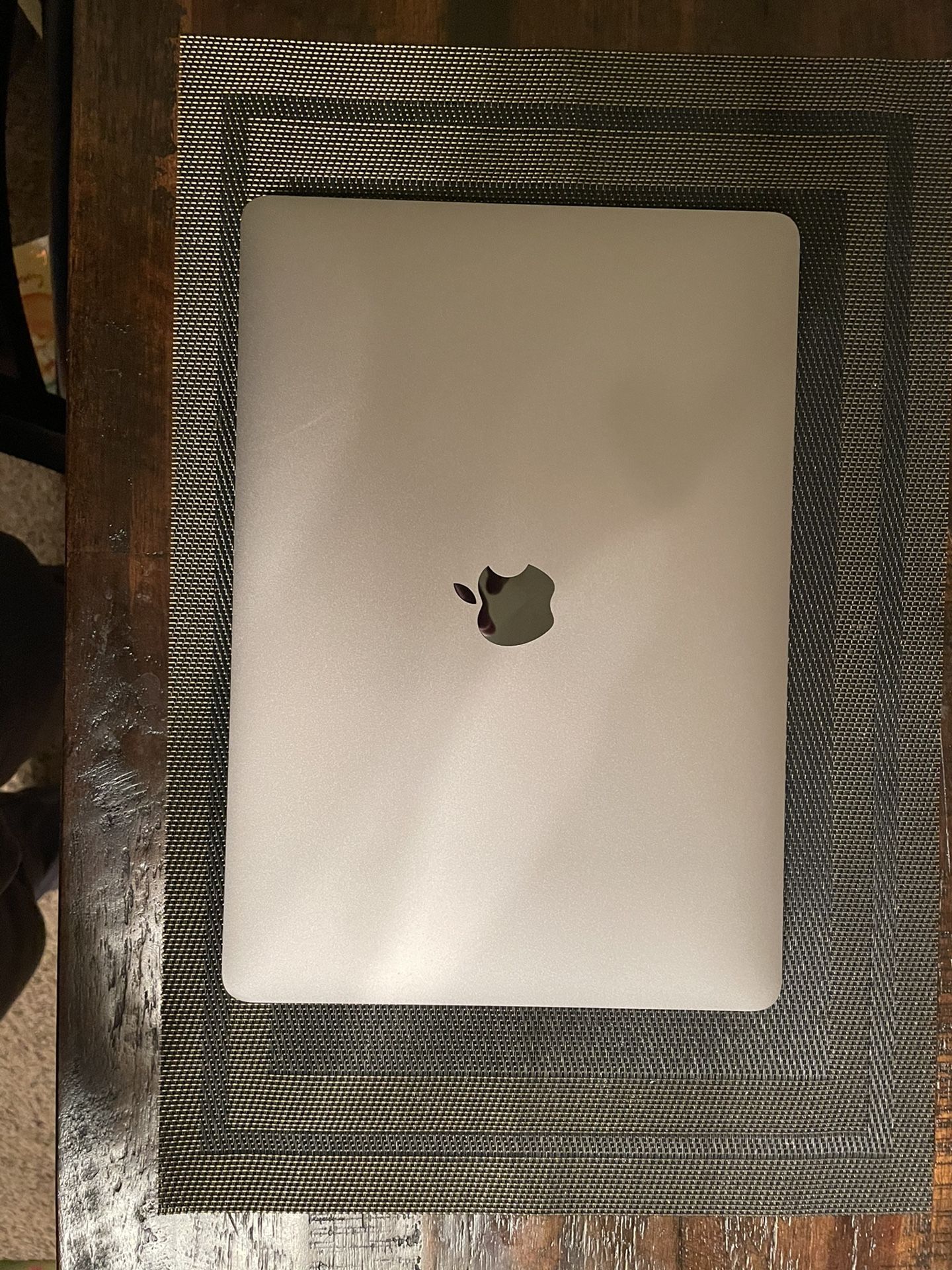 MacBook Pro (Excellent Condition)
