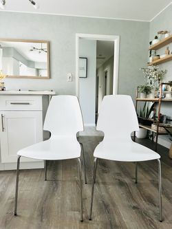 2 IKEA’s Chairs, H34.5/H Seat 18/W Seat 18/D15.5  $20 Each 