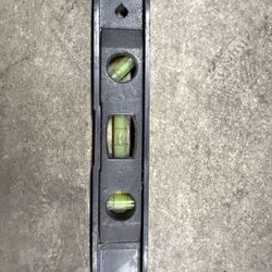 magnetic torpedo spirit level