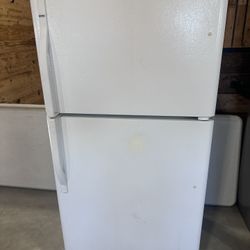18.3 Cu ft Clean Refrigerators