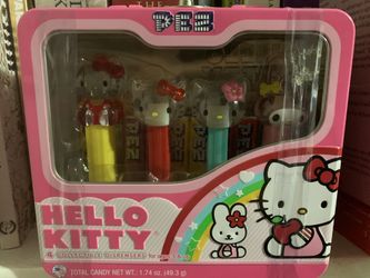Hello Kitty pez dispenser set