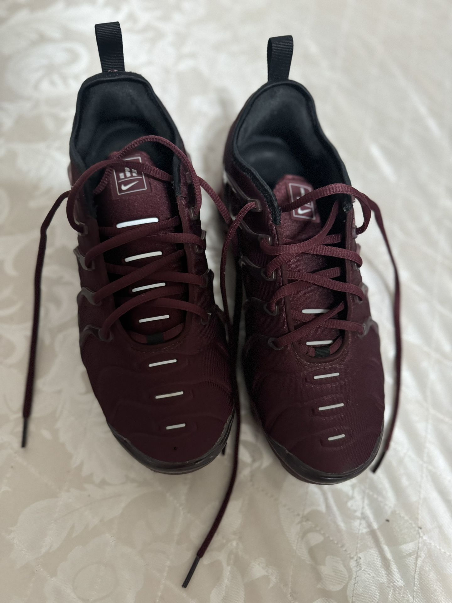 Nike Air VaporMax Plus Night Maroon