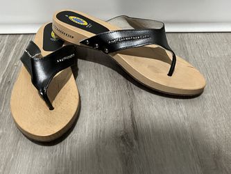 Dr Scholl’s Women’s Wood And Leather Sandals
