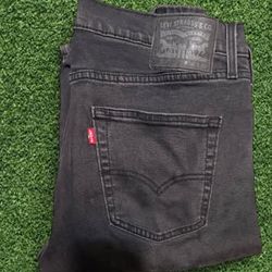 Levi’s 514 Black Jeans