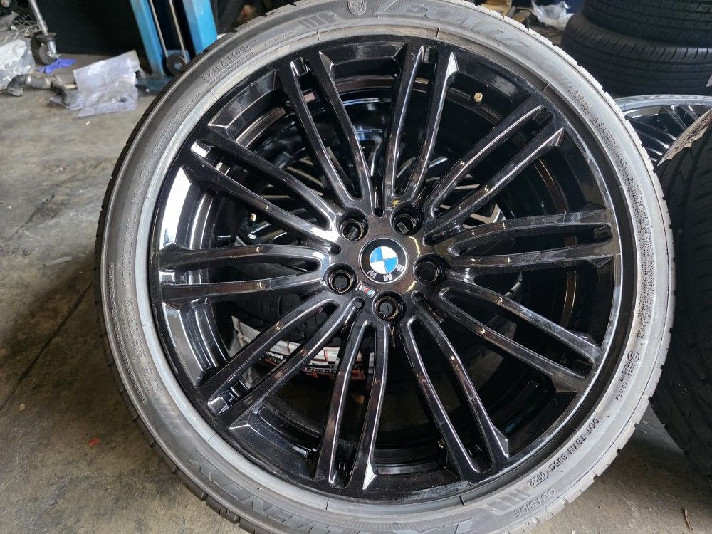 OEM 19" Staggerd BMW 340i MSPORT 2018-2024 Wheels & New Tires