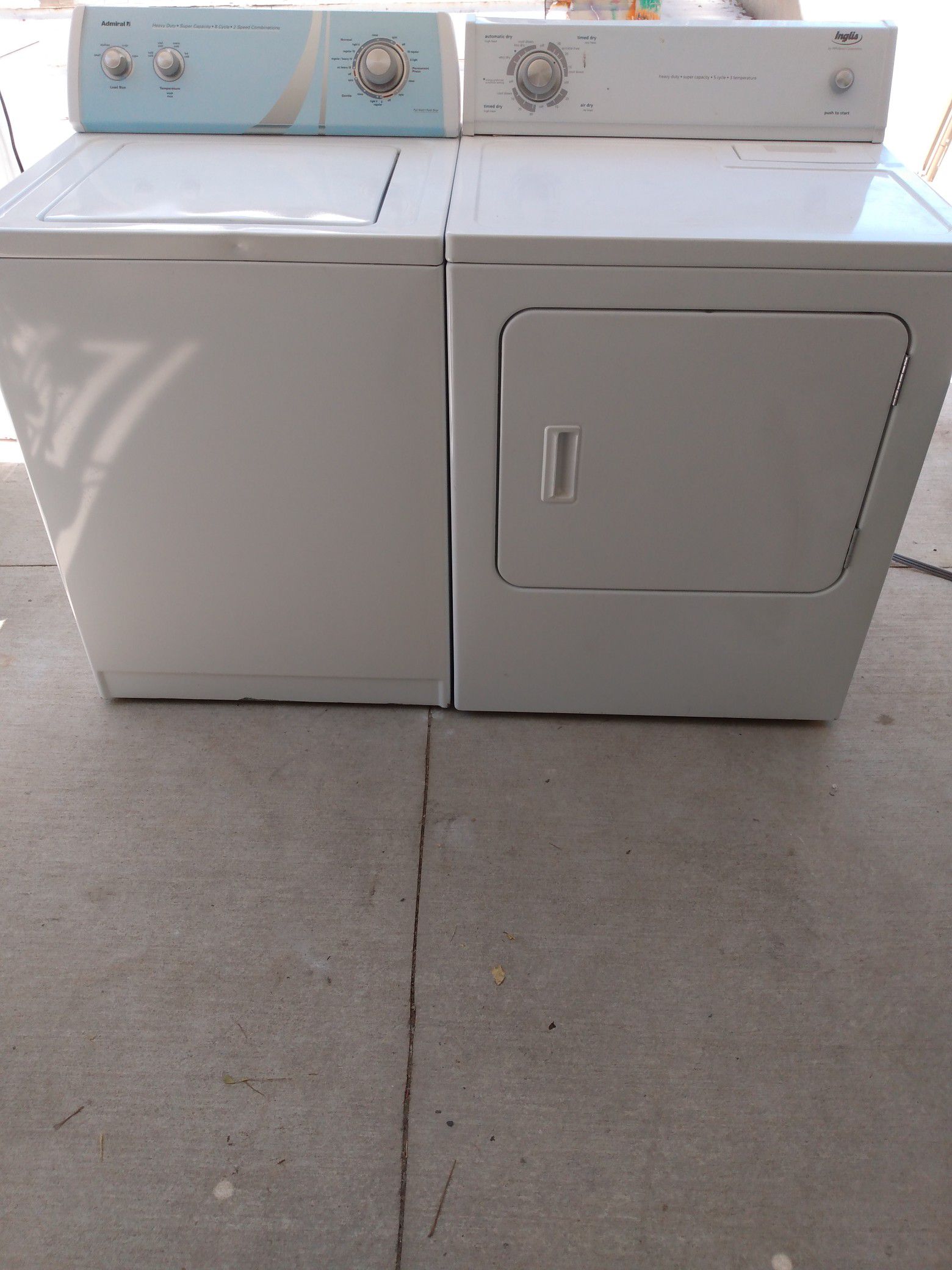 WASHER AND. DRYER. IN. EXCELLENT CONDITIONS. FREE. DELIVERY. IN. FORT WORTH. FIRST. FLOOR////////lavadora y secadora.