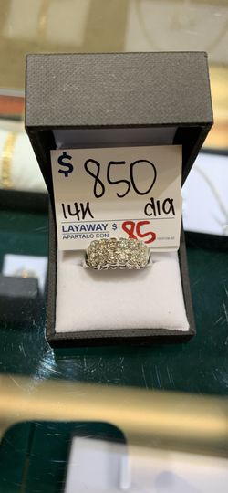 14k White Gold Diamond Ring