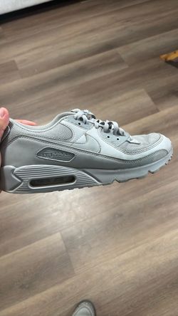 Air max’s size 10.5