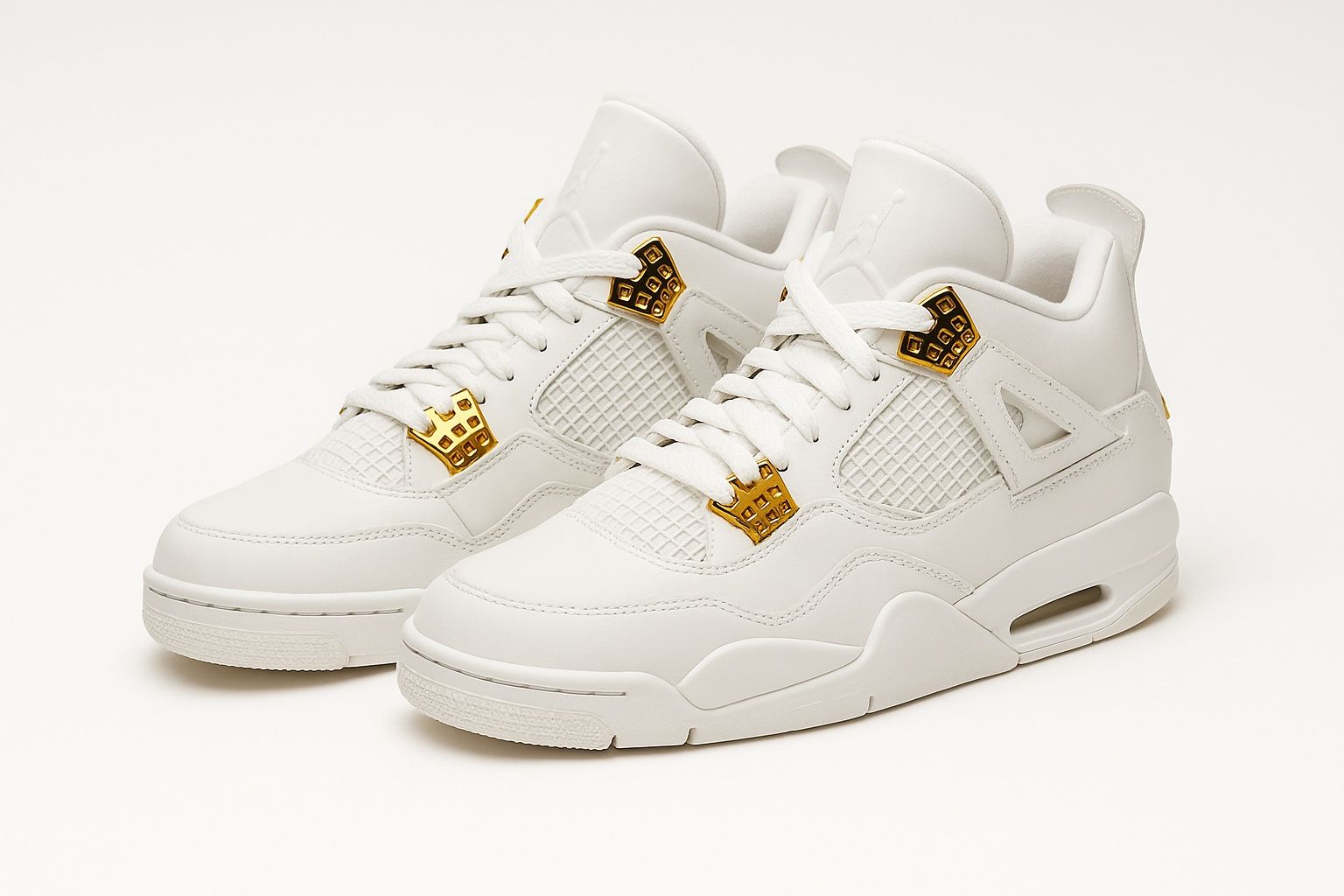 Air Jordan 4 Retro “White/Metallic Gold” – Rare Release | Available In Women’s Size 5.5