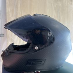 Motorcycle Helmet (Medium)