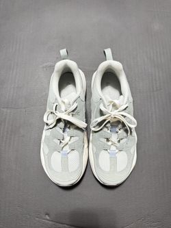 Nike Tech Hera Women's Running Shoes Mica Green, Size 7 DR9761-001