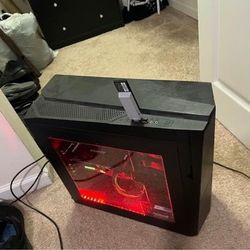 Gaming PC With Flat Screen Monitor and accesories