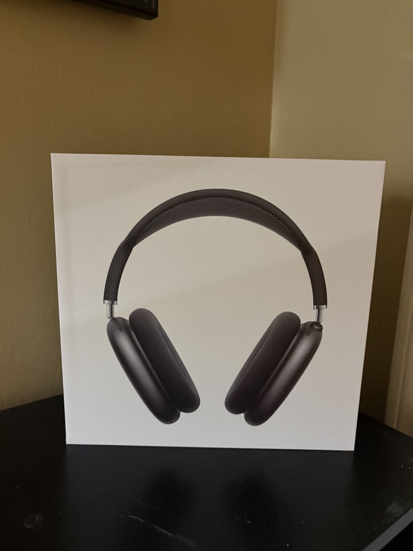 Apple AirPods Max Bluetooth Headphones - Space Gray
