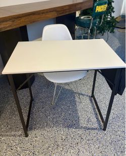 $40 practically NEW desk with chair