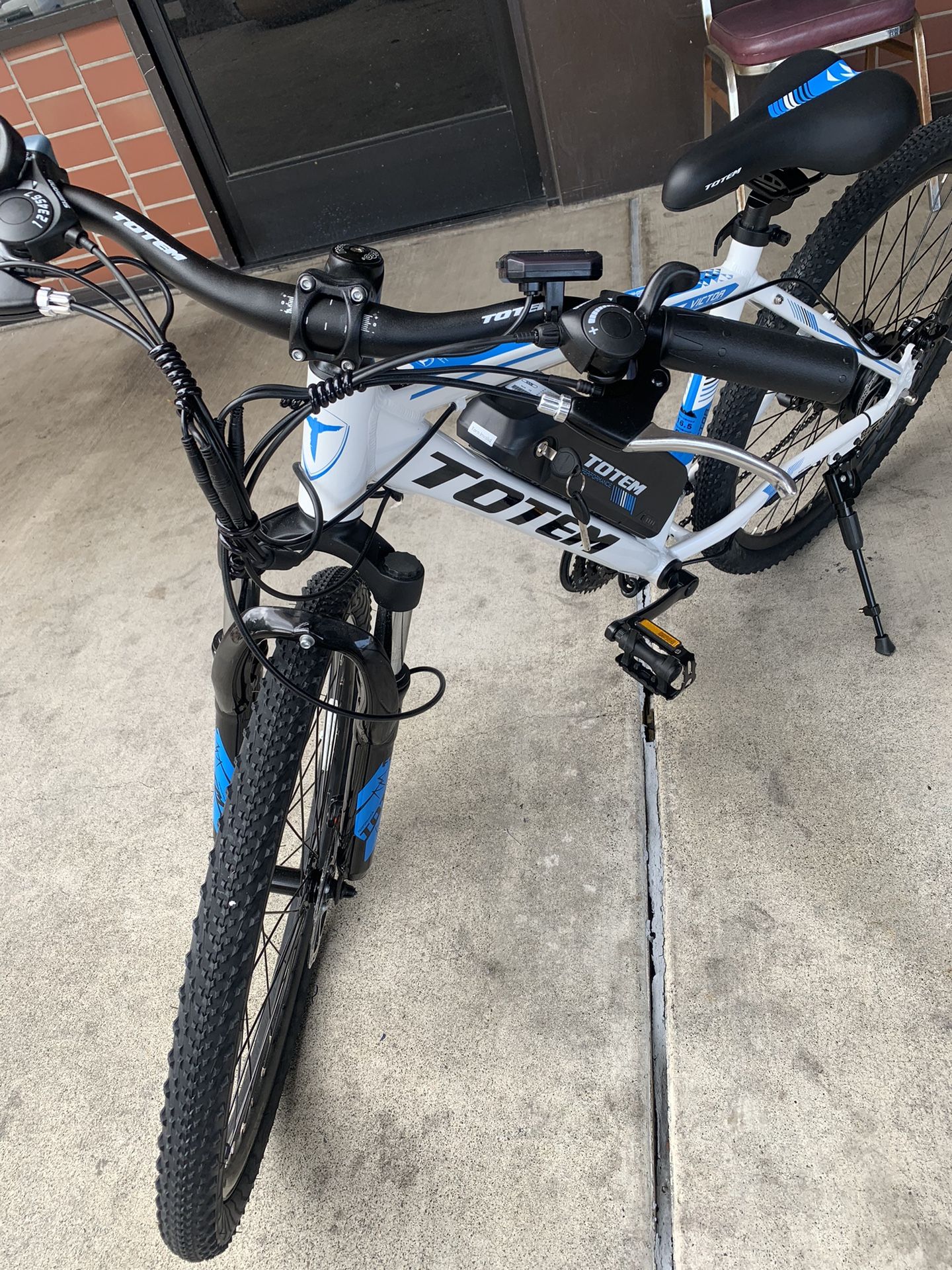 Totem Victor 2.0 Electric Mountain Bike