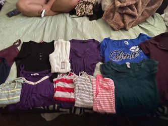 Junior girls size small clothing bundle