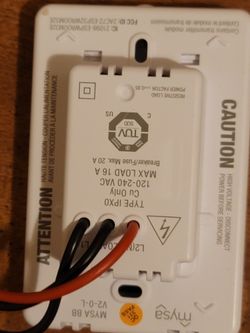 Mysa Smart Thermostat for Electric Baseboard and in-Wall Heaters V2 for  Sale in Snohomish, WA - OfferUp
