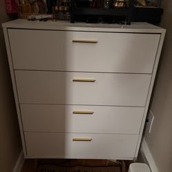 Dresser Set