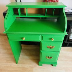 Very beautiful Green Vintage Desk, Bookcase. 31 x 19 x 40 H