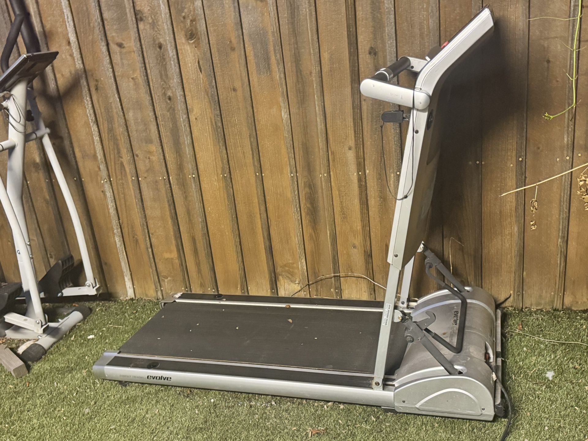 Evolve Treadmill